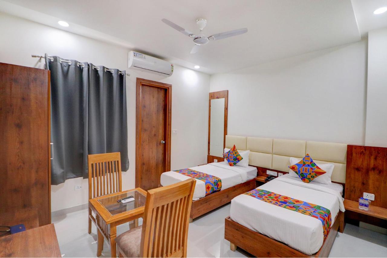 Fabexpress The Regalia Inn Lucknow Exterior foto